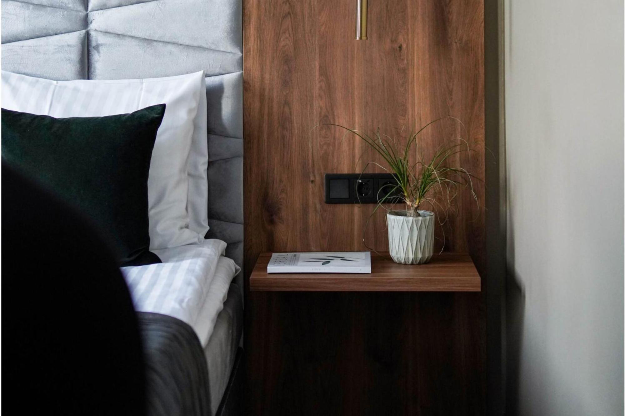 Asby Hotell Hallstahammar Bagian luar foto
