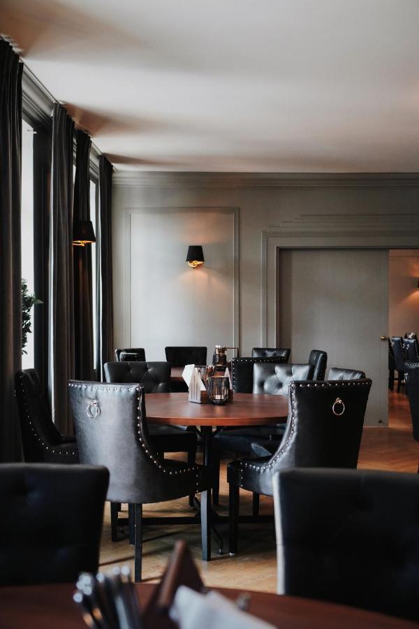 Asby Hotell Hallstahammar Bagian luar foto